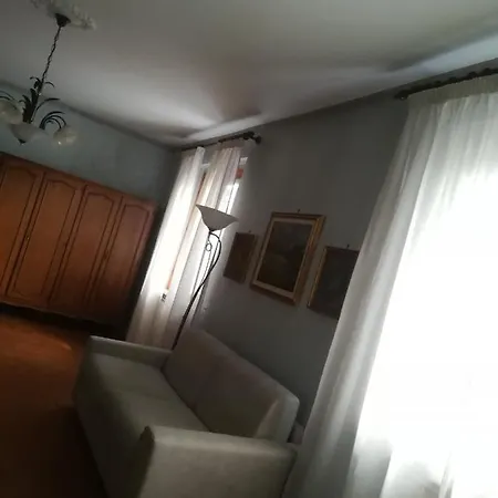 Apartman Ollasio18 *