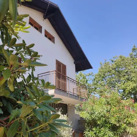 Ollasio18 Apartment