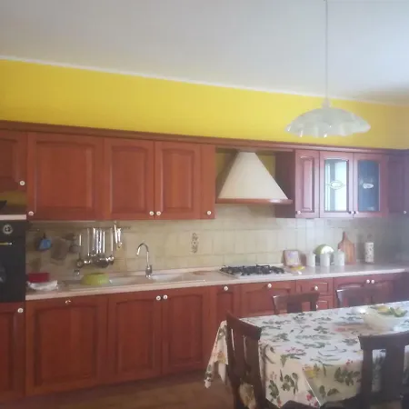 Ollasio18 Apartman *